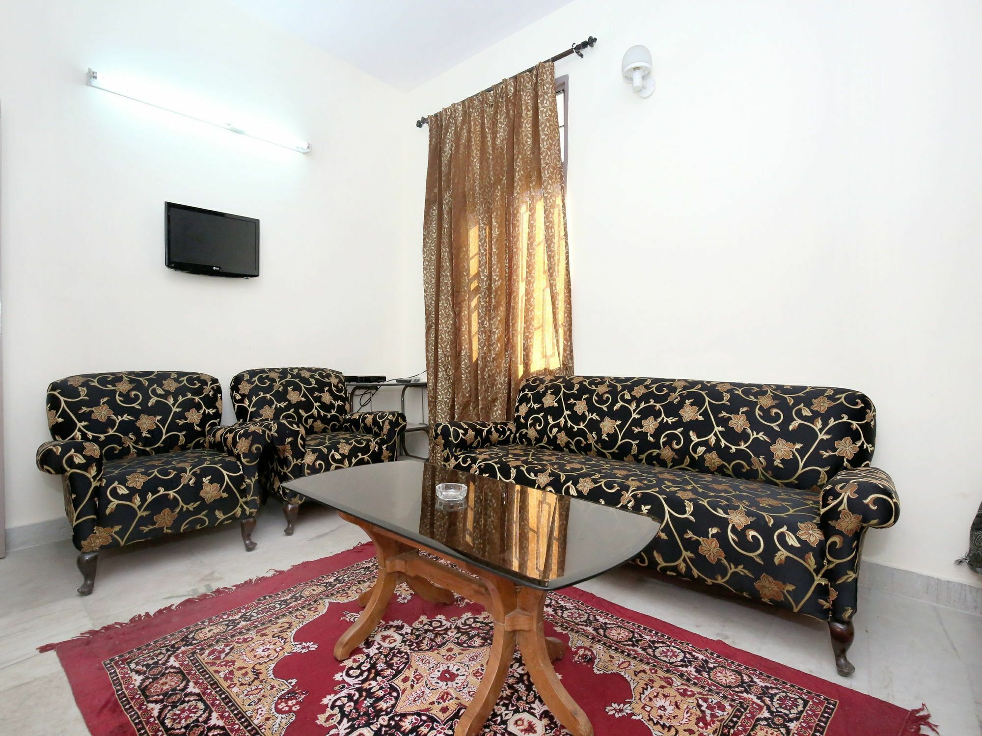 Elegant 3Bhk Abode In Shoghi, Shimla公寓 外观 照片